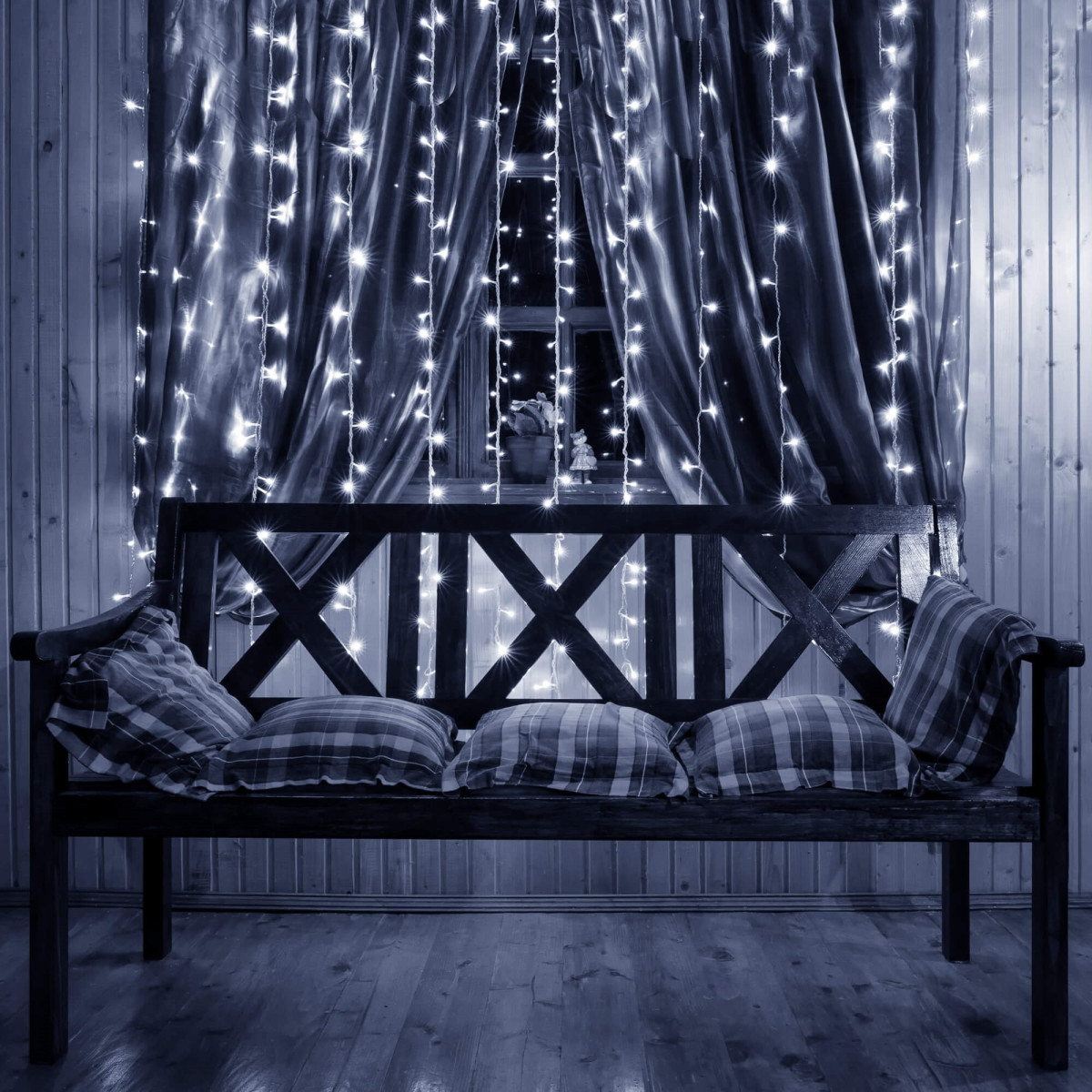 Springos užuolaida 300 LED žiburių CL4104