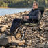 Sulankstoma žvejybos ir kempingo kėdė su lentynėle, tamsiai žalia / juoda, iki 180 kg, Springos® CS0189