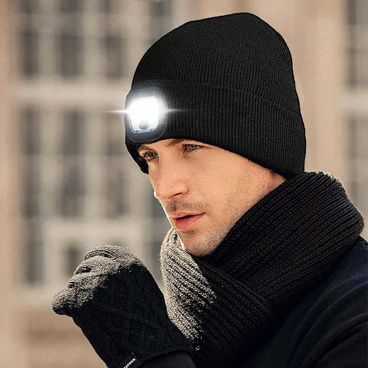 Žieminė kepurė su LED žibintuvėliu