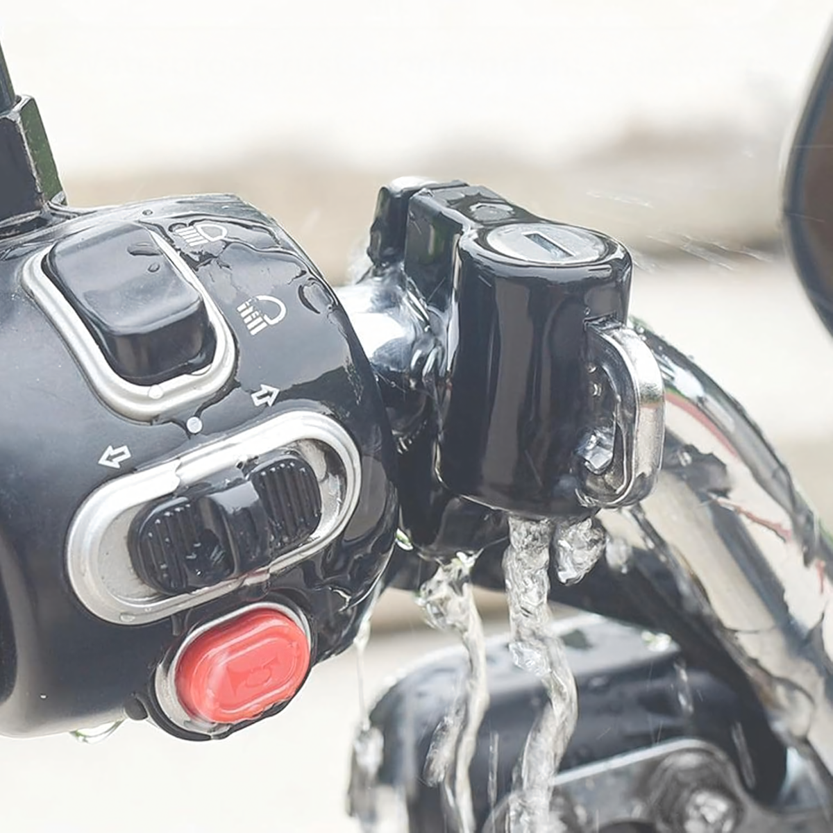 Motociklo šalmo apsauga nuo vagystės