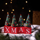 Kalėdinė stalo dekoracija „Eglutės ant kaladėlių“, XMAS