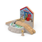 Tomas ir draugai stotis su pėsčiųjų perėja ZA2283