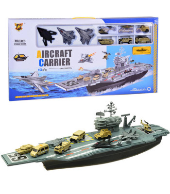 Didelis karinis lėktuvnešis su lėktuvais ir automobiliais ZA2355