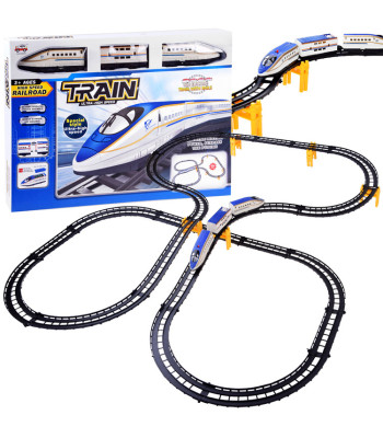 Modernus keleivinis traukinys su bėgiais 6m RC0590