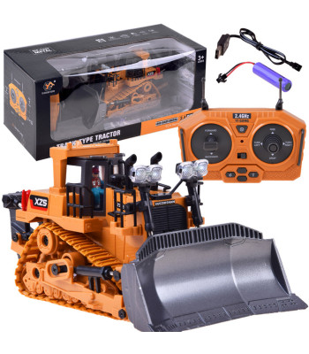 Nuotoliniu būdu valdomas buldozeris su judančia ranka RC0600