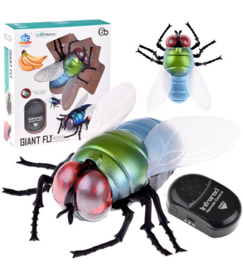 Didelė realistiška nuotoliniu būdu valdoma musė