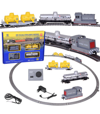 Elektrinis traukinys RC0651 su valdymo įrenginiu ir cisternų vagonais