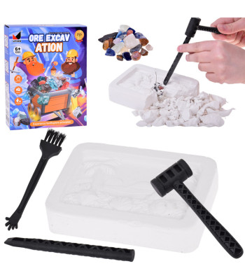 Mažasis archeologas: brangakmenių kasinėjimai