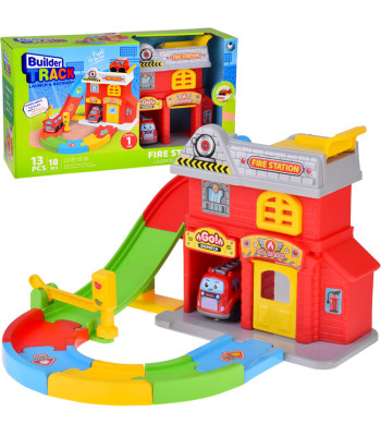 Garažas su gaisrinės mašina ir trasa