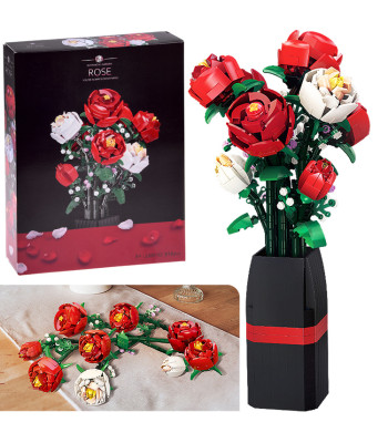 Konstrukciniai blokai Gėlių puokštė su vazone - Rožių puokštė (818 elementų)