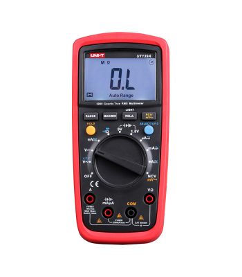 Universalus multimetras UT139A