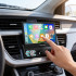 Automobilinis radijas su ištraukiamu 7″ ekranu, CarPlay / Android Auto, Kruger&Matz KM2018