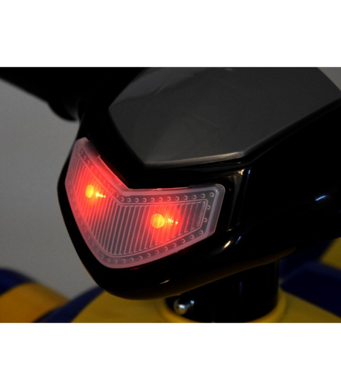 Keturratė "Goodyear" važinėjanti transporto priemonė su garsu ir šviesa ZA4988