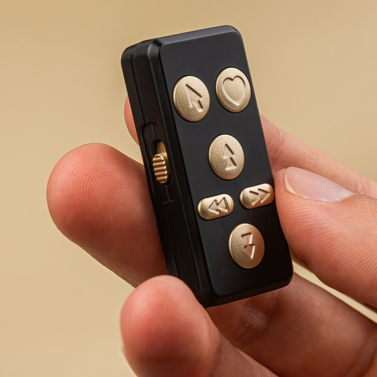 "Forever Bluetooth" asmenukių lazdos trikojis SST-100 juodas